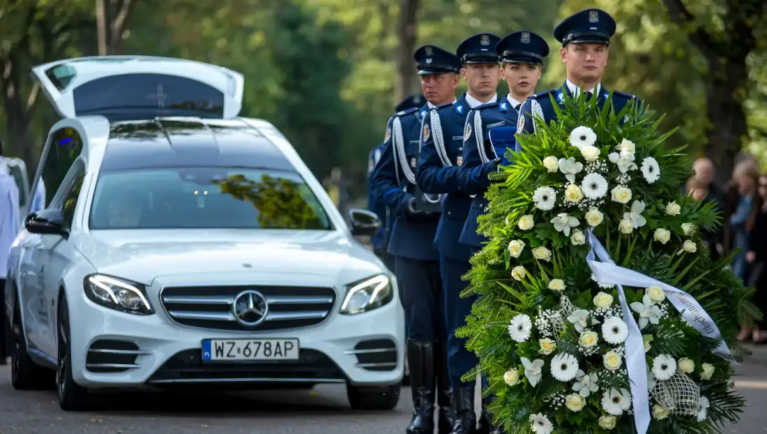 Pogrzeb Z Asysta Policyjna Film Wideo