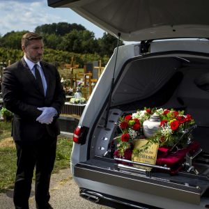 076 Pogrzeb Elizjum 24.08.2023