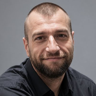 Nekrolog PIOTR MIKOŁAJCZYK